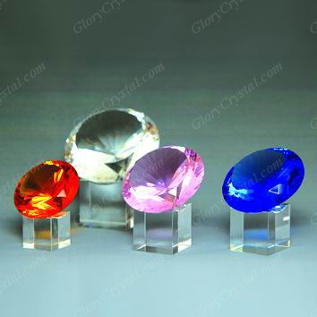color crystal diamond on cube base
